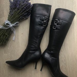 Black Heeled Boots (Diana Amorosa)